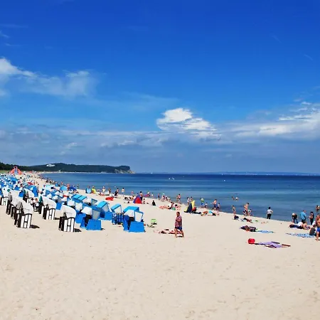 Deb 042 Im Ostseebad Goehren *